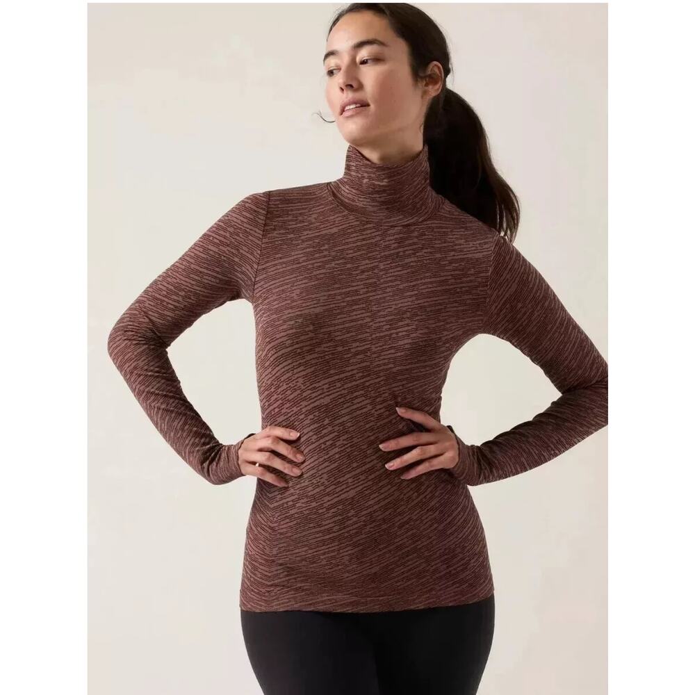 Athleta Flurry Seamless Long Sleeve Turtleneck Athletic Top Womens Medium Brown